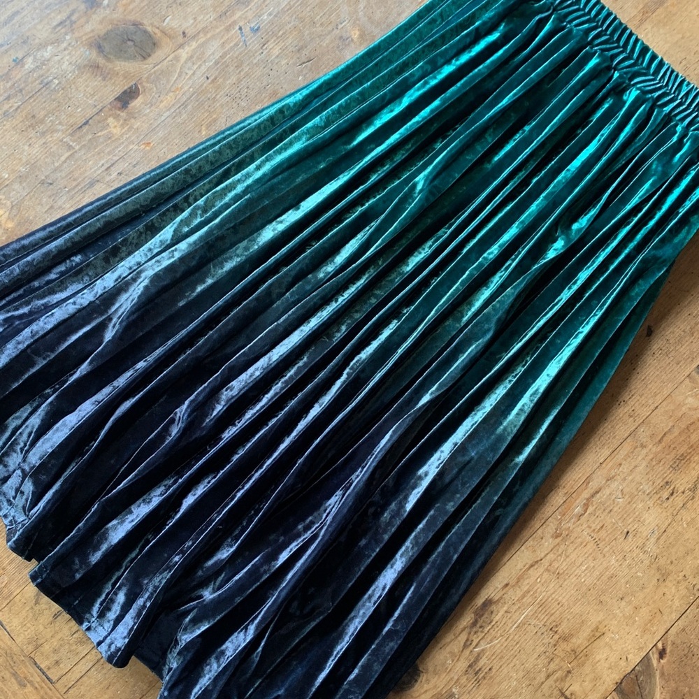 Modcloth Velvet Green Fades Blue Pleated MIDI Skirt - Picture 3 of 16